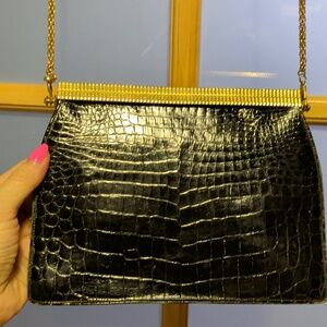 Elegant Black Crocodile Pattern Bag with Gold Chain